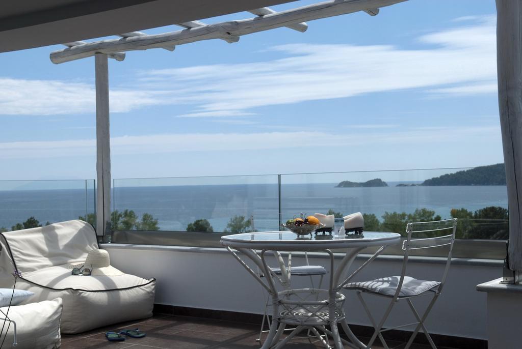 Mare Monte Small Boutique Hotel Chrysi Ammoudia Buitenkant foto
